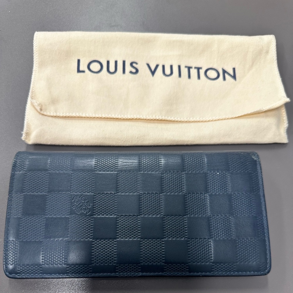 Louis Vuitton Brazza Damier
